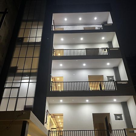 Roomquet Comfort Inn Allāhābād Junction 외부 사진