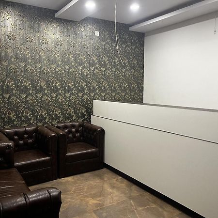 Roomquet Comfort Inn Allāhābād Junction 외부 사진