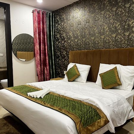 Roomquet Comfort Inn Allāhābād Junction 외부 사진