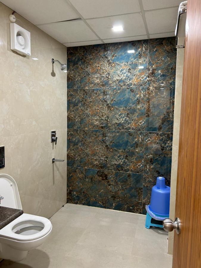 Roomquet Comfort Inn Allāhābād Junction 외부 사진