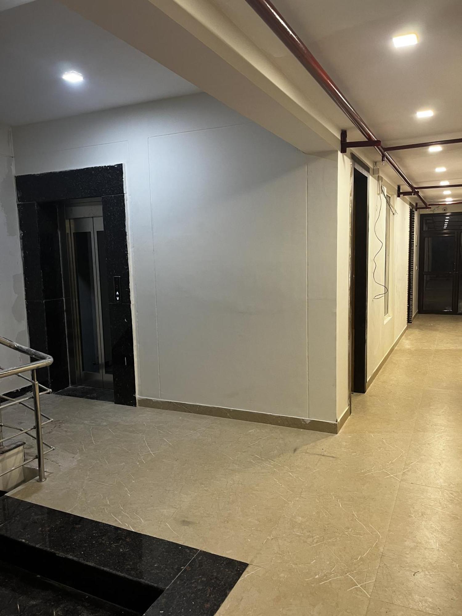 Roomquet Comfort Inn Allāhābād Junction 외부 사진